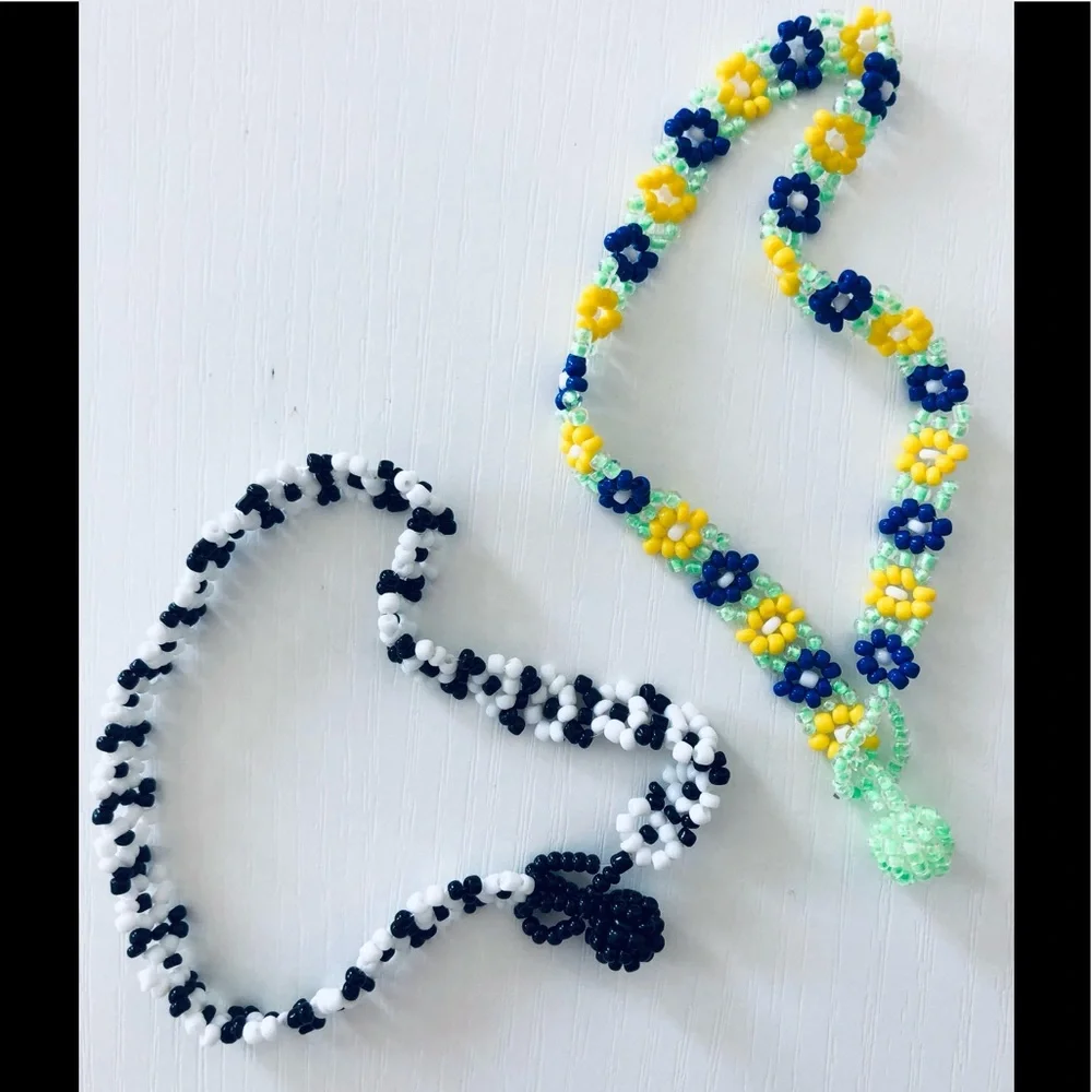 2 anklets glass bead /bracelet 9 inches each